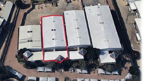 1 695 m² Industrial space