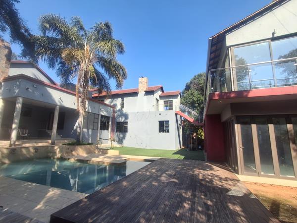 6 Bedroom House