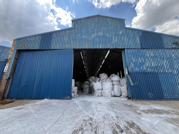 950 m² Industrial space