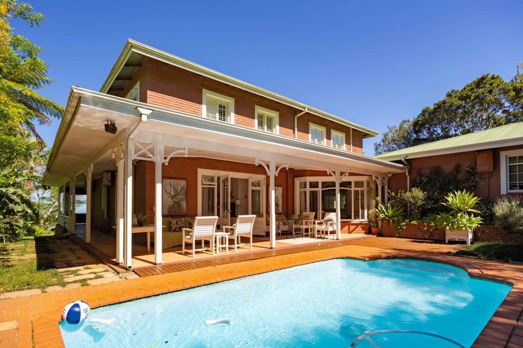 5 Bedroom House