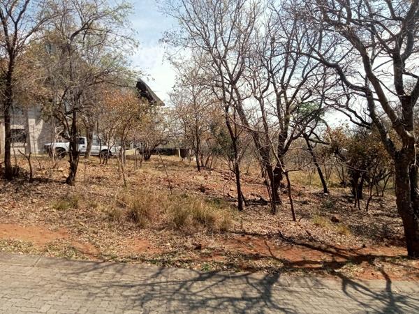 572 m² Land