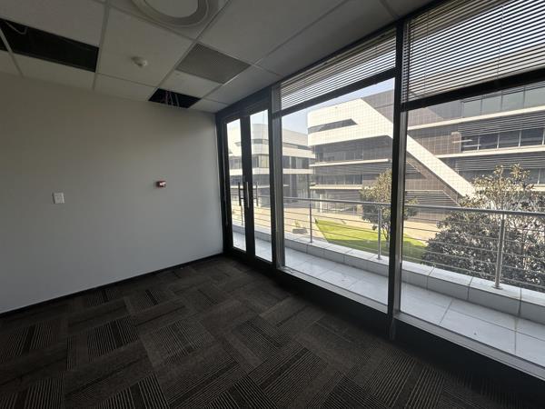 201.8 m² Commercial space