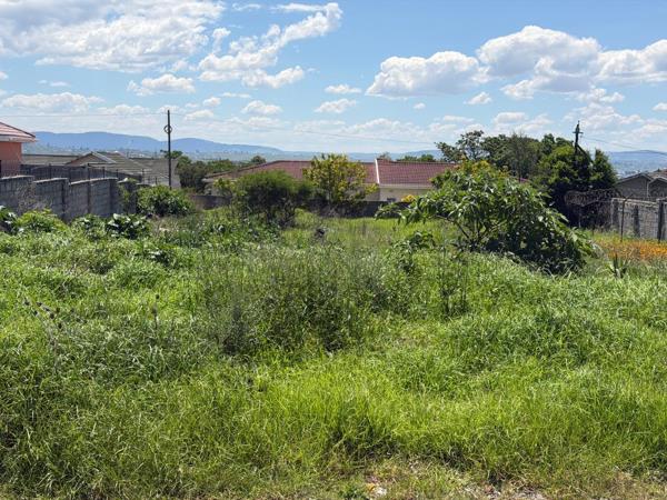 940 m² Land