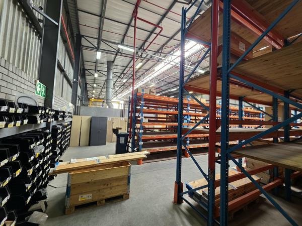 1 686 m² Industrial space to rent in Milnerton Central | RR4806963 ...