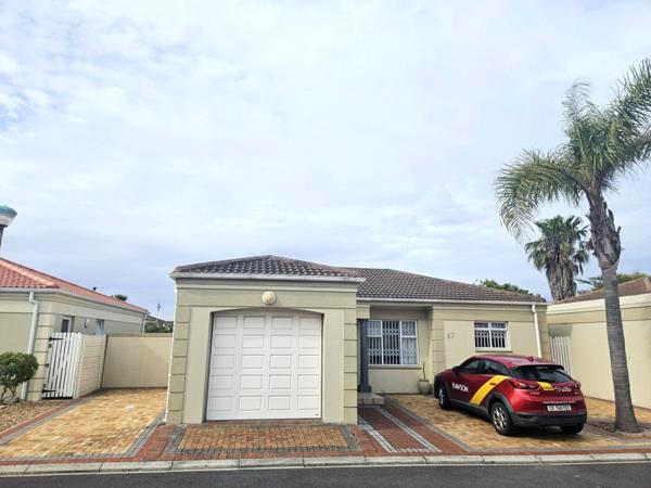 3 Bedroom Townhouse in Milnerton Central