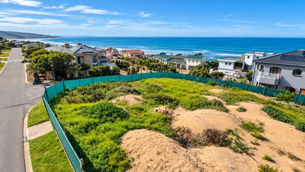 1 016 m² Land
