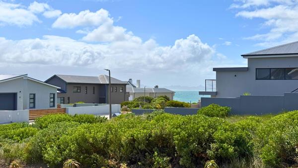 786 m² Land