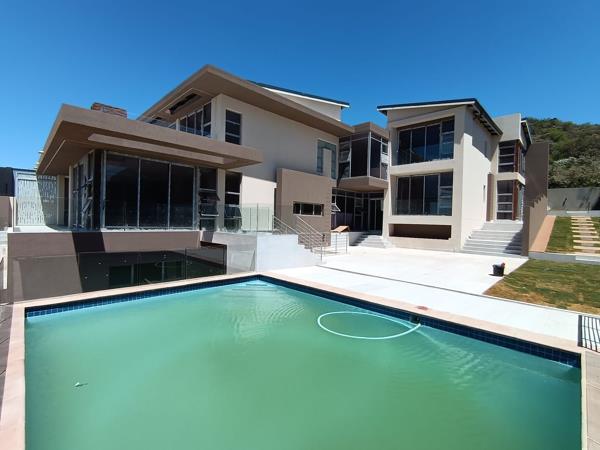 6 Bedroom House