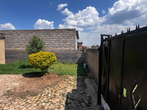 2 Bedroom House