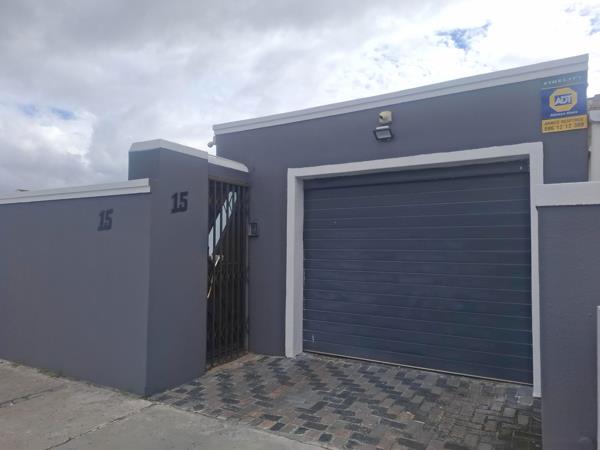 3 Bedroom House in Strandfontein