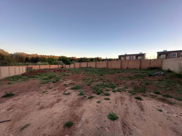 845 m² Land