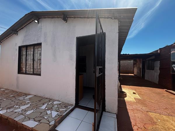 2 Bedroom House