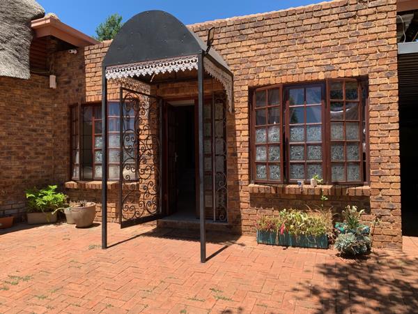 1 Bedroom Garden Cottage
