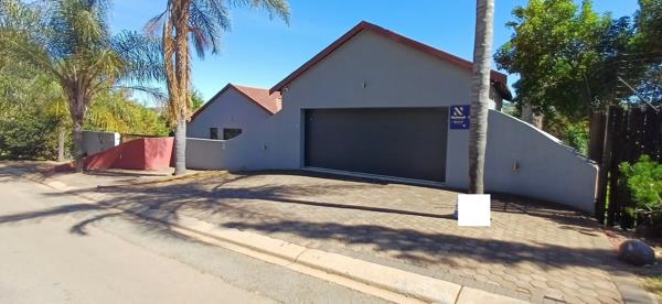 6 Bedroom House