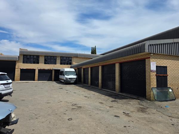 1 100 m² Industrial space
