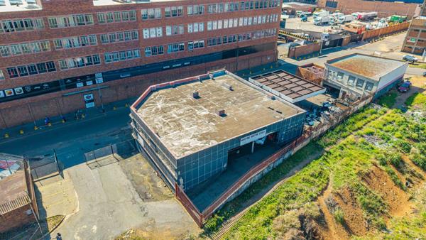 841 m² Commercial space