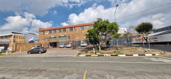 225 m² Industrial space