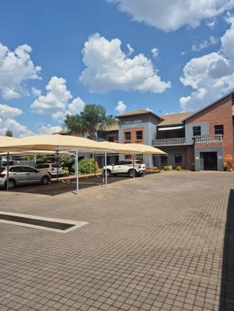 740 m² Commercial space