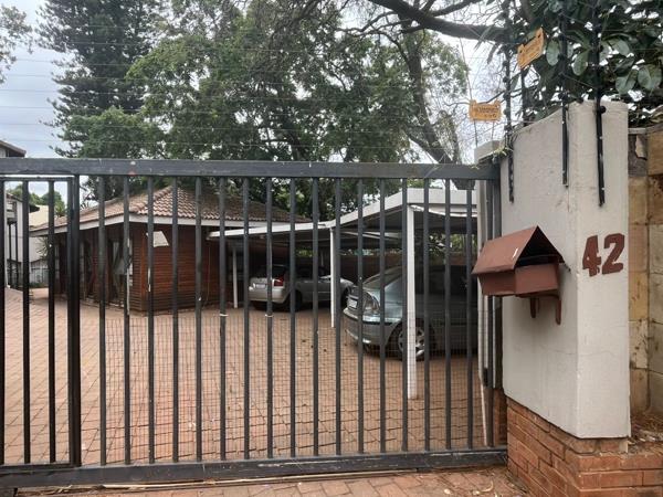 20 Bedroom House