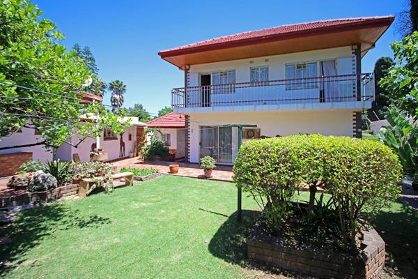 6 Bedroom House