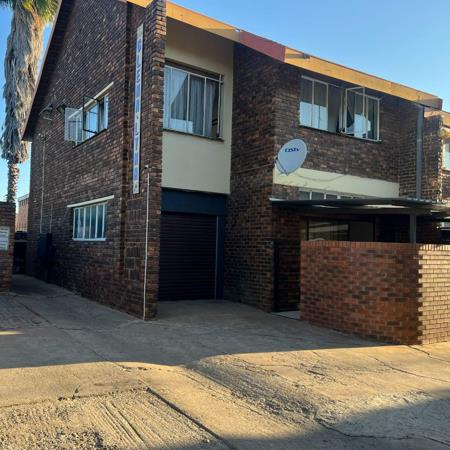 4 Bedroom Townhouse