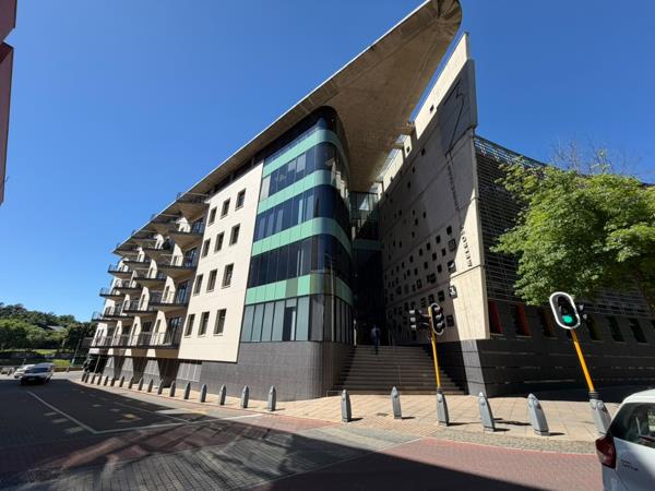 106.4 m² Commercial space