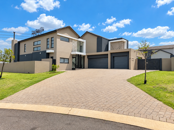 5 Bedroom House