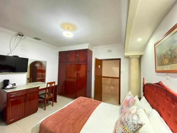 2 Bedroom Apartment
