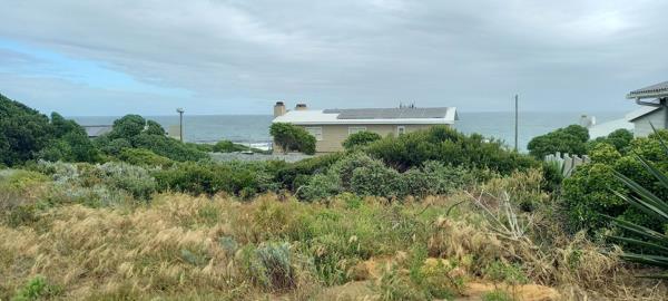 852 m² Land
