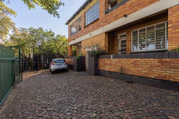 12 Bedroom House