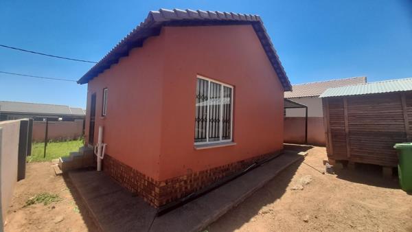 2 Bedroom House