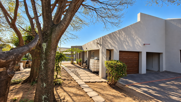5 Bedroom House