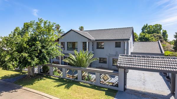 6 Bedroom House