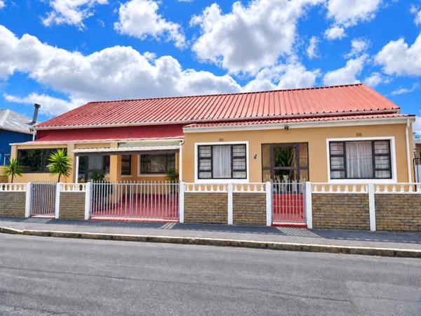 5 Bedroom House