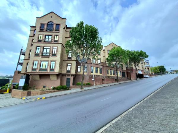 1 606 m² Commercial space