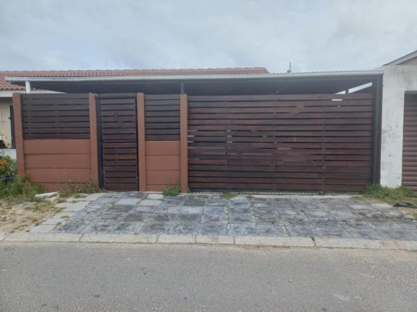 2 Bedroom House in Pelikan Park