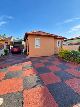 2 Bedroom House