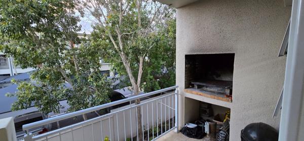 2 Bedroom Apartment in Burgundy Estate