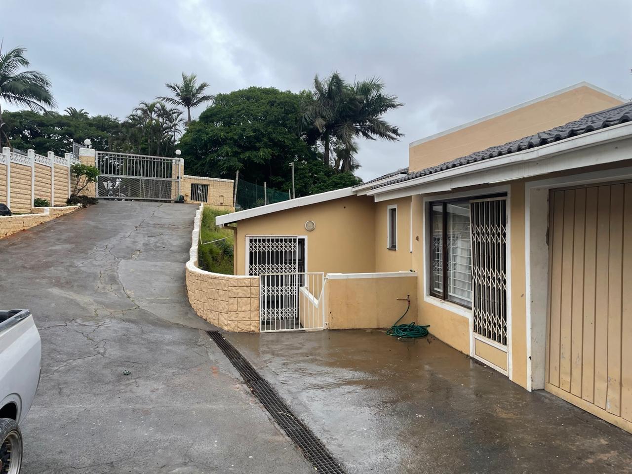 2 Bedroom Garden Cottage to rent in Bluff | RR4808166 | Private Property