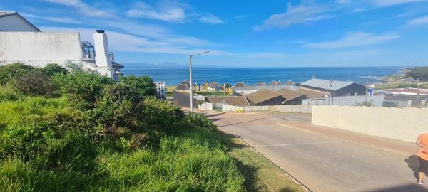 574 m² Land