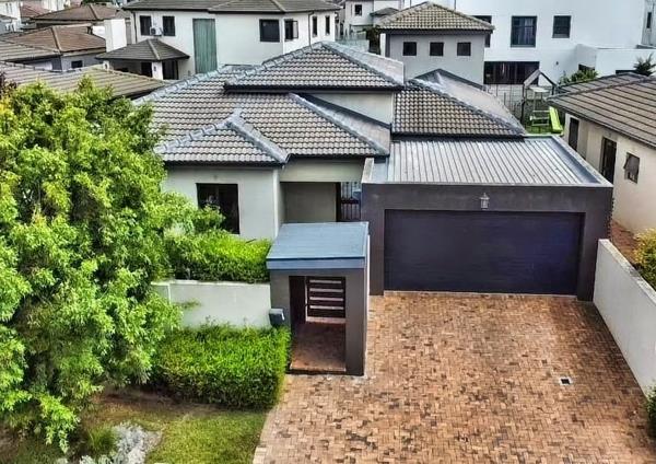 6 Bedroom House in Parklands North