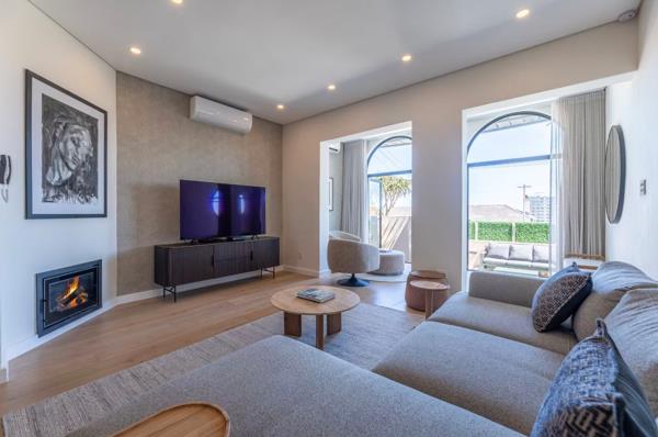 2 Bedroom Apartment in Sea Point