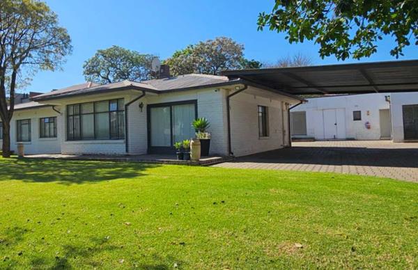 6 Bedroom House