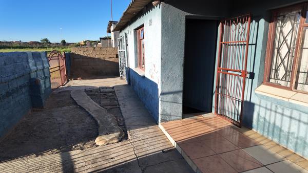 2 Bedroom House