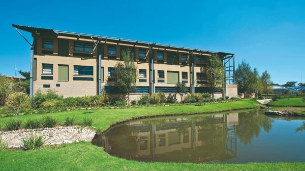 1 840 m² Commercial space