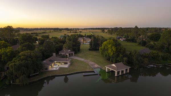 12 Bedroom House