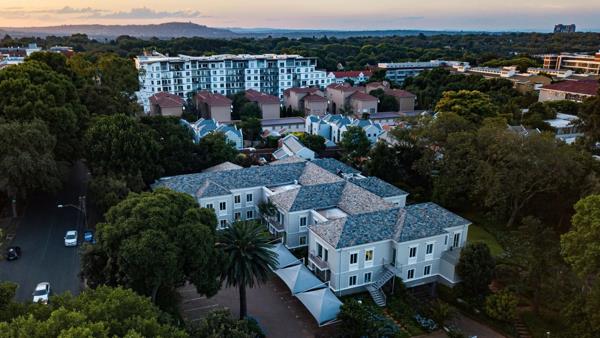 381 m² Commercial space