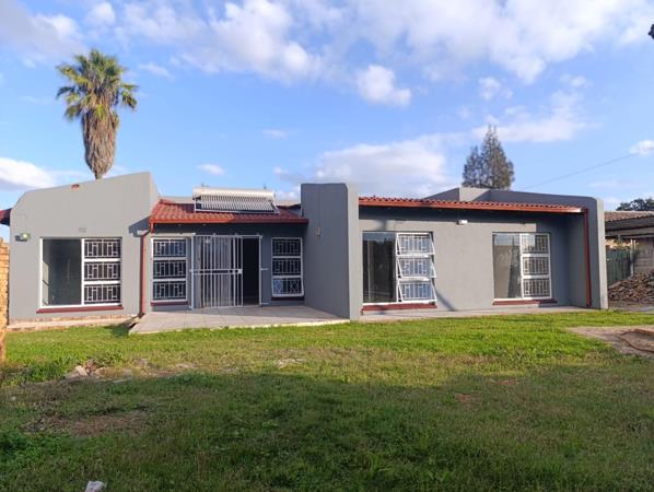 2 Bedroom House