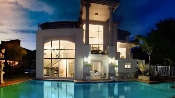 6 Bedroom House