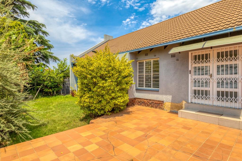 2 Bedroom House